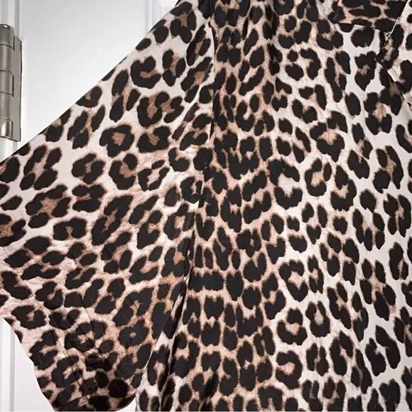 H&M Animal Print Button Front Boxy Short Sleeve Blouse Shirt Top - Picture 6 of 10